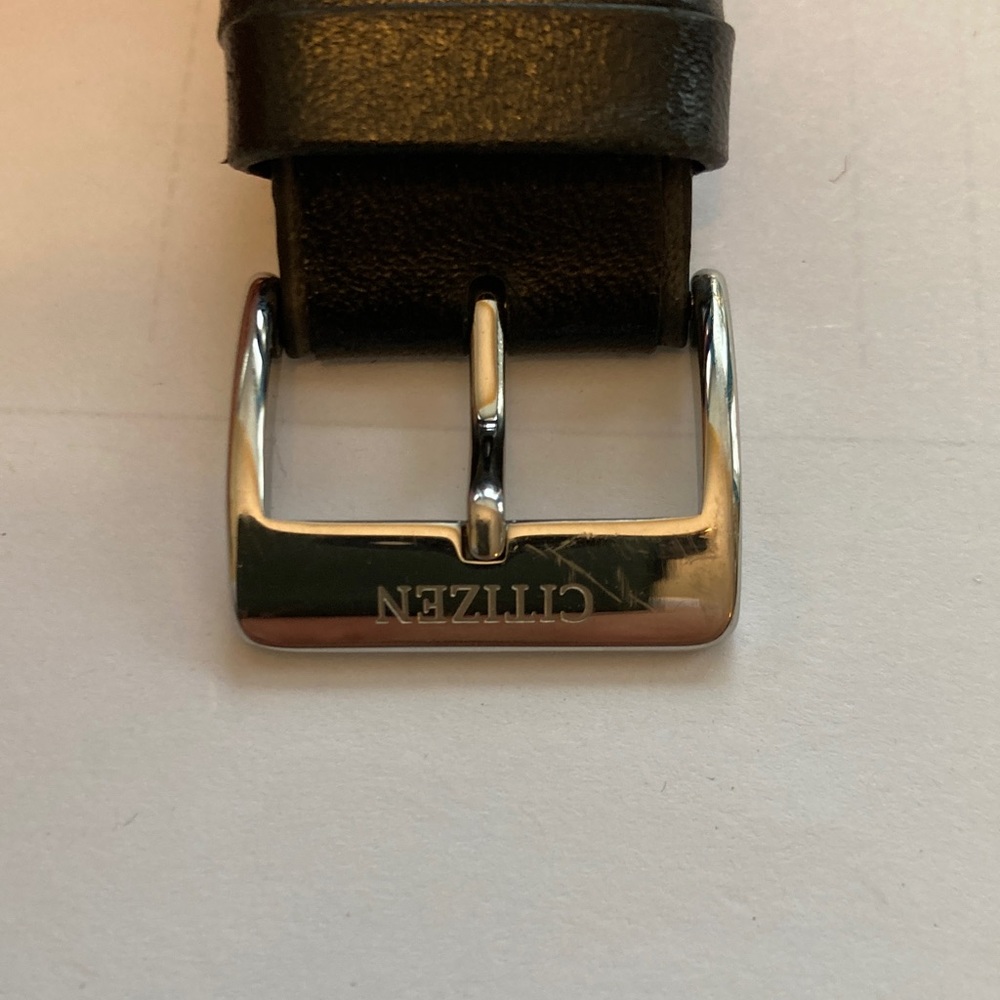 Citizen Eco Drive E111-S108659 black and green watch, leather strap, stainless - Picture 15 of 17